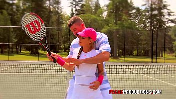Filles de Tennis Torrides : Vidéos Hardcore et Glamour en HD