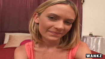 Blonde Coquine S'offre en Show Webcam