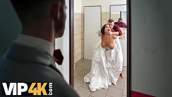 Épouse X-Rated : Lana Rhoades dans un hôtel chic