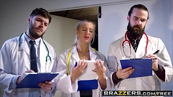 Brazzers - Aventures érotiques - (Amirah Adara, Danny D) - Orgasmes Anals d'Amirah - bande-annonce