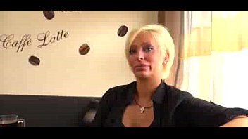 Blonde Milf Jade Kush : Expérience X Intense